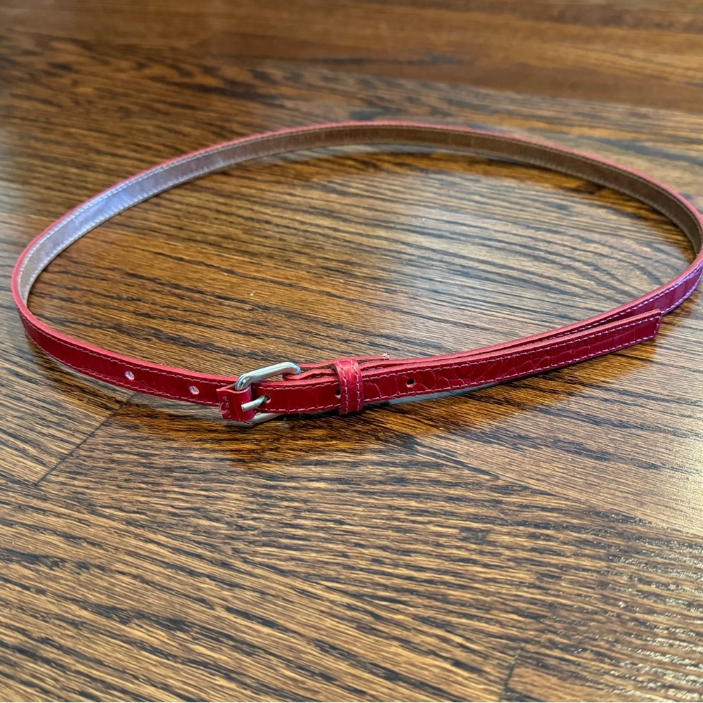 Women’s Club Monaco red leather belt size small 37”